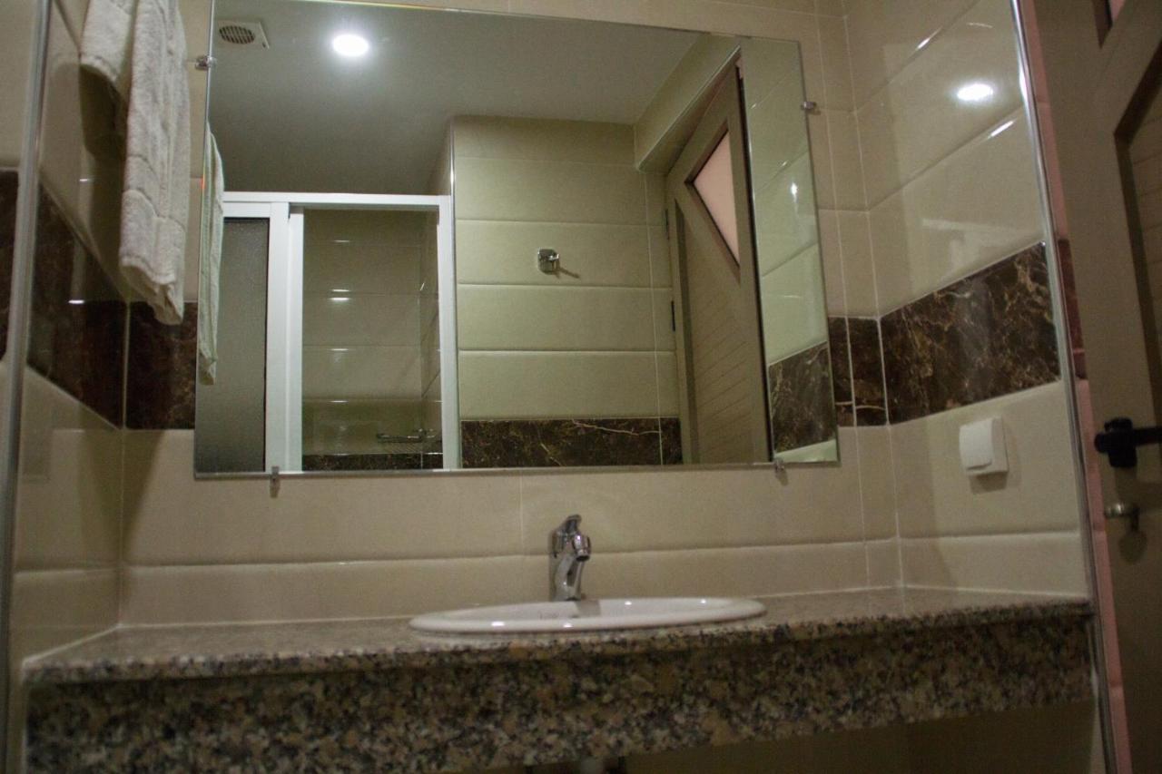 Hotel Al Mamoun Inezgane Exterior photo